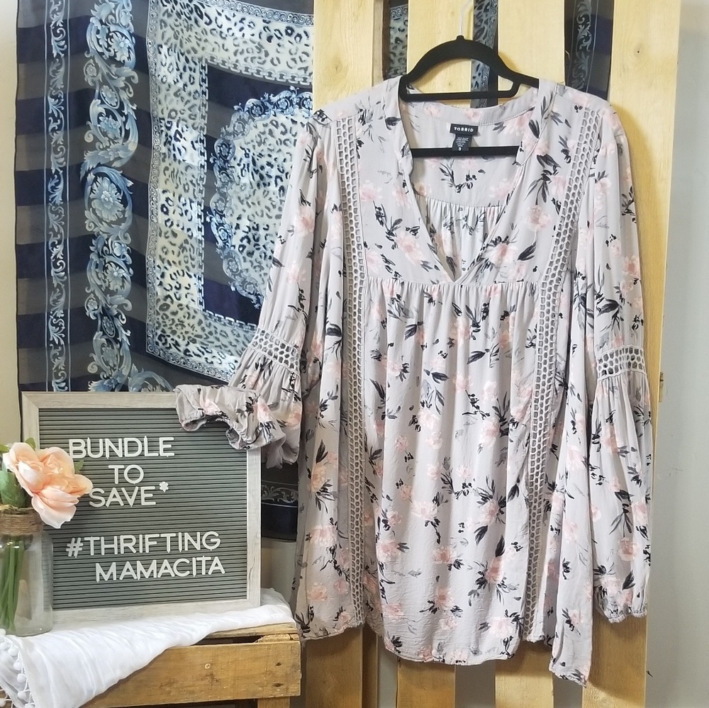 Torrid  Boho Floral Peasant Tunic